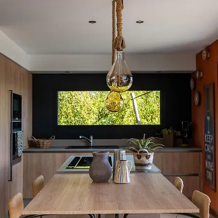 De Luxe Piscine Vue * Νίκαια