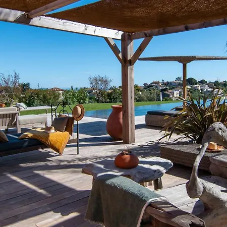 De Luxe Piscine Vue * Nizza