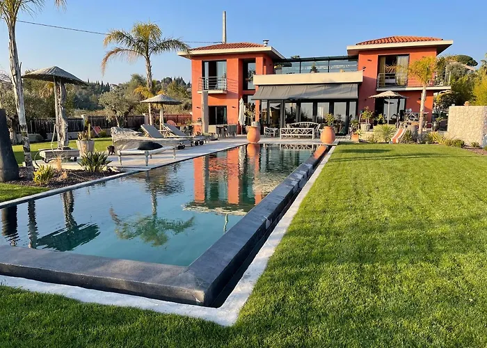 De Luxe Piscine Vue *