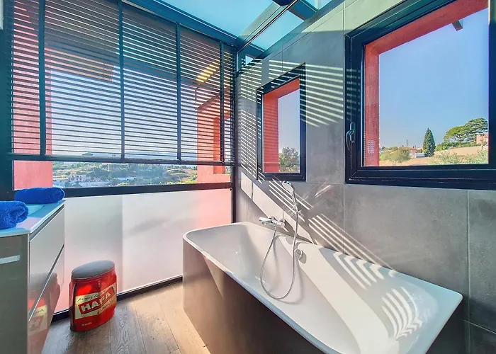 De Luxe Piscine Vue * Nice