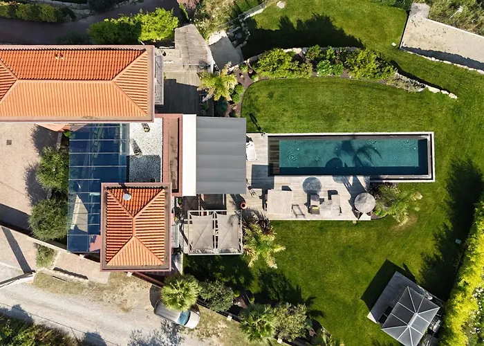 De Luxe Piscine Vue Nice