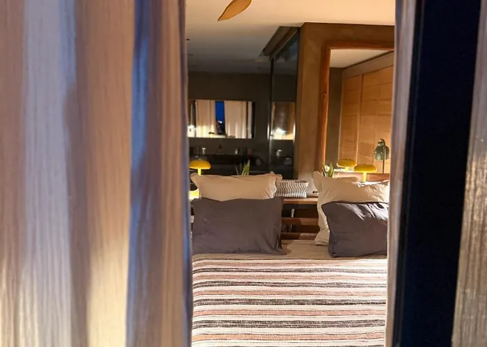 De Luxe Piscine Vue Nice