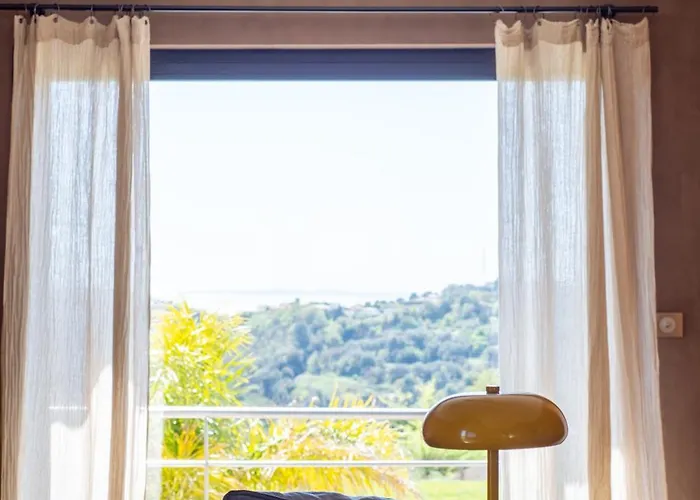 Villa De Luxe Piscine Vue