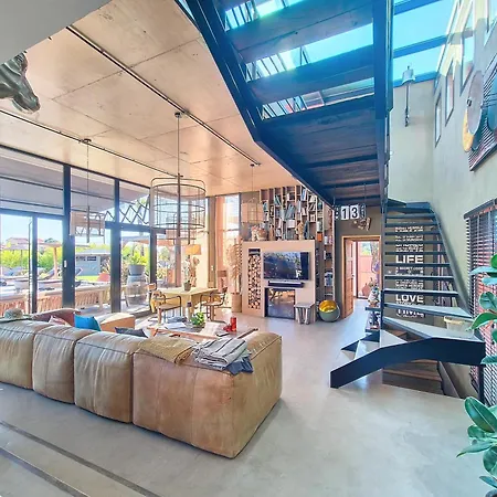De Luxe Piscine Vue וילה *